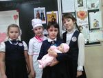 Классный час на тему: "Семья - кладезь счастья" подготовила: учитель 4 "Б" класса, Аплекаева Марина Владиславовна - 2018 г.